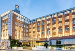Hotel Baltic Stralsund // © KI Generiert Hotel Baltic Stralsund // © KI Generiert