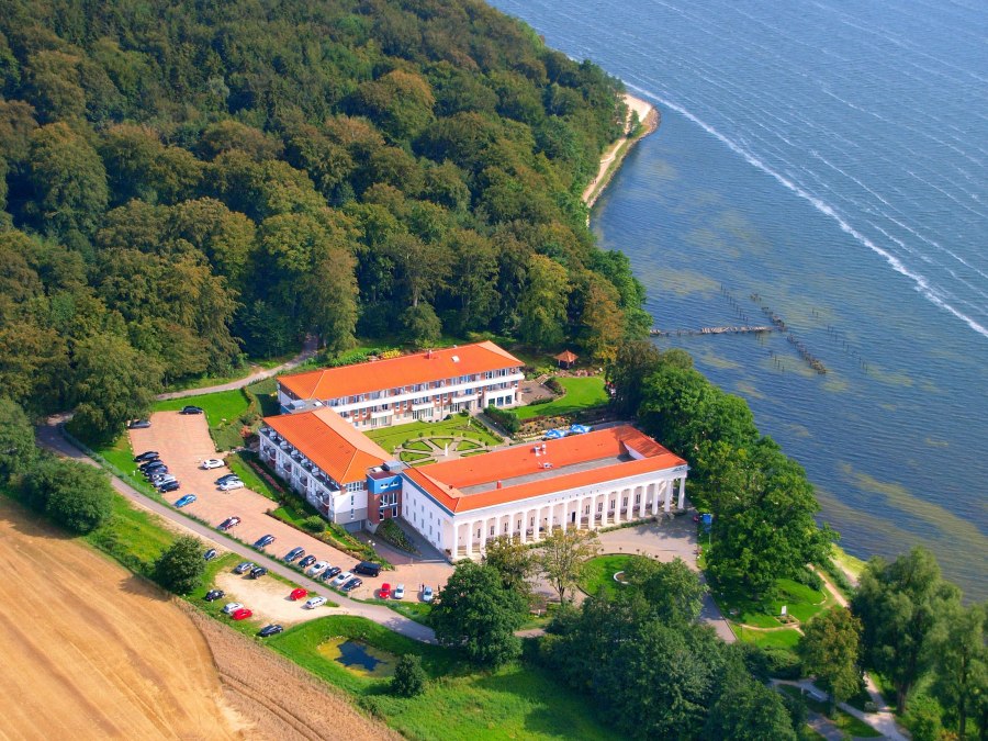 Widok kompleksu hotelowego z lotu ptaka, © Hotel Badehaus Goor