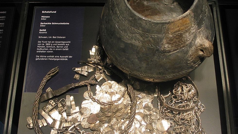 Uitzicht in de schatkamer, © Landesamt für Kultur und Denkmalpflege Mecklenburg-Vorpommern, Landesarchäologie