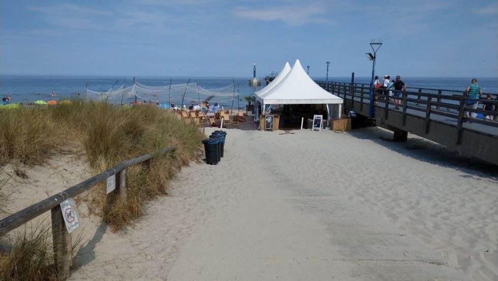 Drempelvrije toegang tot het strand bij de pier in Zingst // © TV FDZ Drempelvrije toegang tot het strand bij de pier in Zingst // © TV FDZ