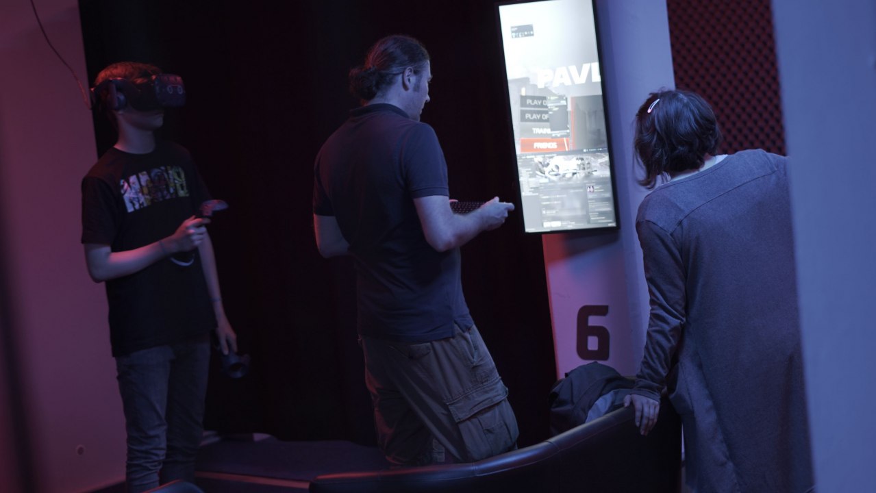 We accompany your entry into the virtual world. // &copy; B.A.S. Event OHG