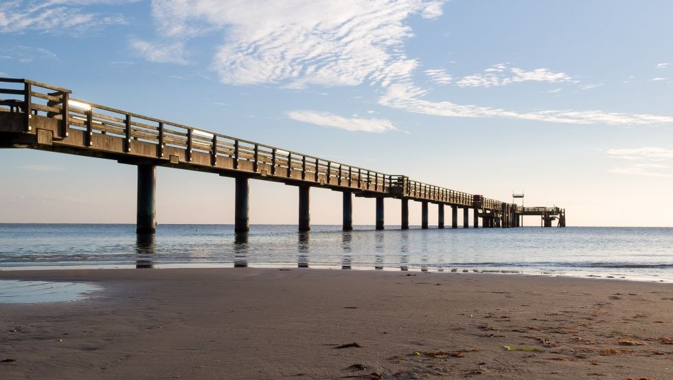 De 290 meter lange pier in de kustplaats aan de Oostzee Boltenhagen, © Moritz Kertzscher
