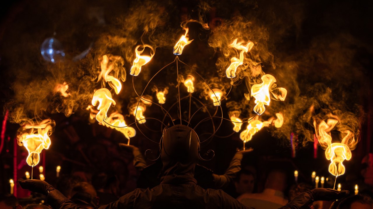 &copy; Martina Heyden-Smentek