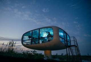 Müther-Turms, der ehemaligen Rettungsturm in den Dünen am Strandabgang auf Rügen. // © Binzer Bucht Tourismus Müther-Turms, der ehemaligen Rettungsturm in den Dünen am Strandabgang auf Rügen. // © Binzer Bucht Tourismus