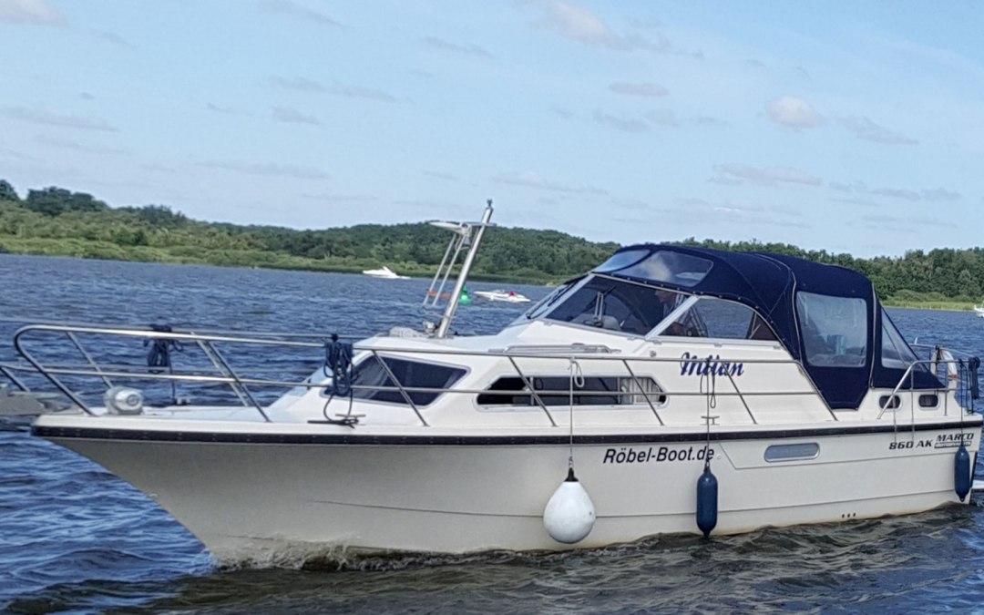 Motorjacht Milaan in Rechlin, © Röbel-Boot