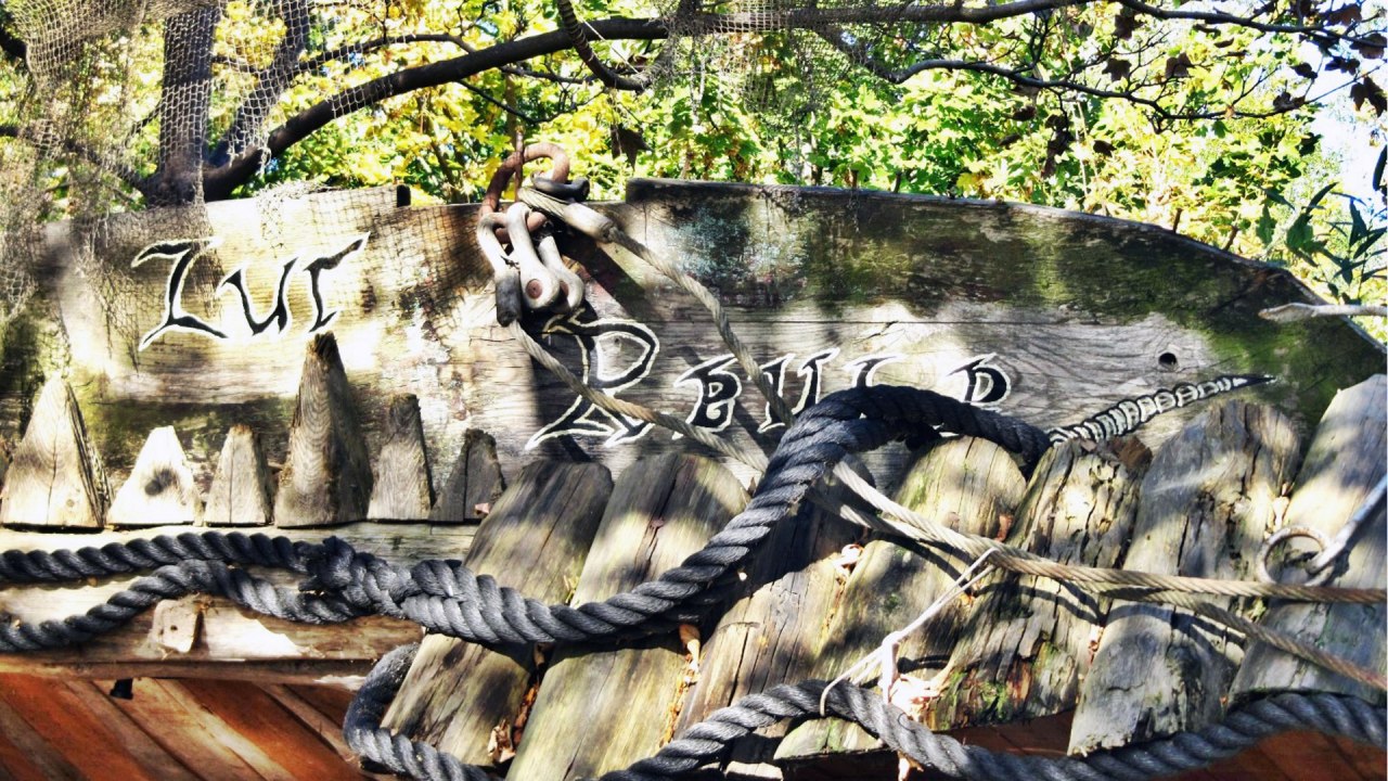 Wędzarnia pokazowa "Zur Reuse" w porcie Althagen, &copy; Marie Klusv