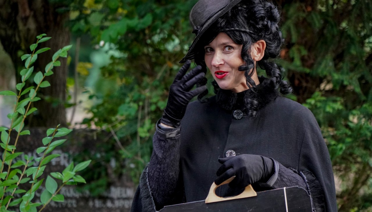 Dr. Anja Kretschmer-Rodenbr&ouml;ker alias "The Black Widow", &copy; Frau Dr. Anja Kretschmer-Rodenbr&ouml;ker