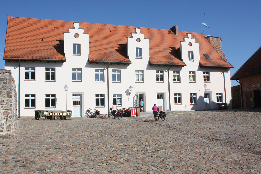 Centrum informacji o rowerach elektrycznych i informacja turystyczna Wesenberg, © Mecklenburgische Kleinseenplatte Touristik GmbH