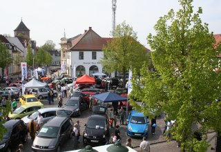 Spring car show Grevesm&uuml;hlen // &copy; Stadt Grevesm&uuml;hlen