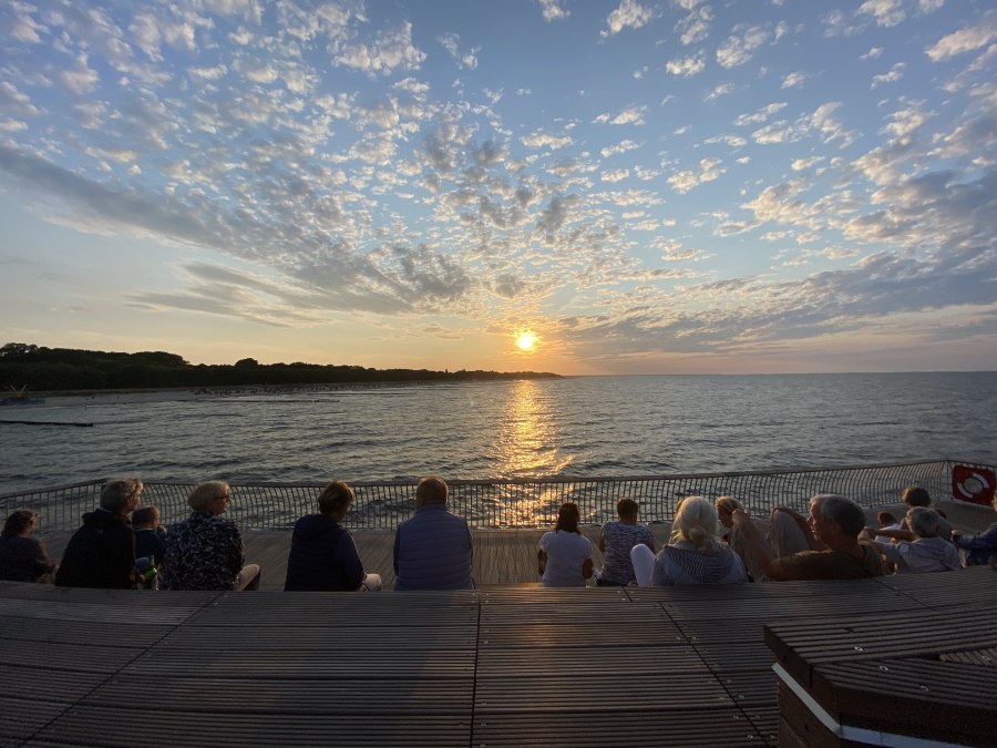 Muziek aan zee - met "Die Guten", &copy; Sonnenuntergang12082021.jpg