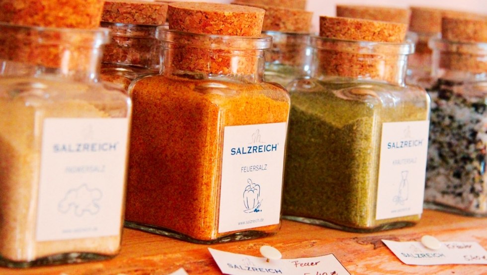 Over 220 salt products to choose from in our salt store // &copy; Salzreich/Klemp