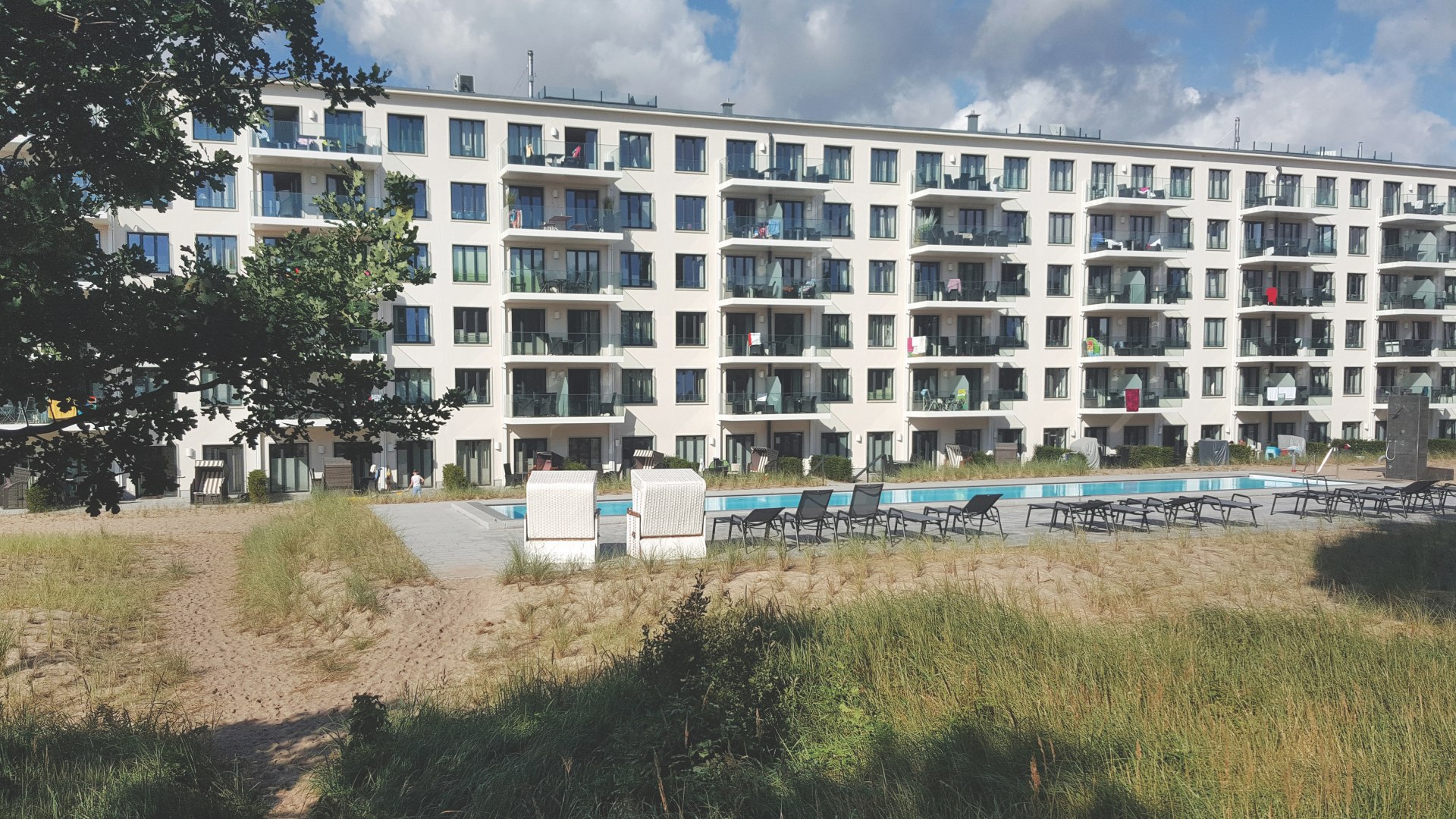 Buitenaanzicht van het complex in Prora op Rügen, © NOVASOL Buitenaanzicht van het complex in Prora op Rügen, © NOVASOL