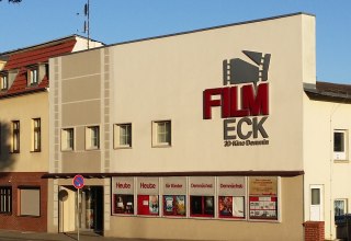 Stra&szlig;enansicht des Kinos // &copy; Wobau Demmin GmbH