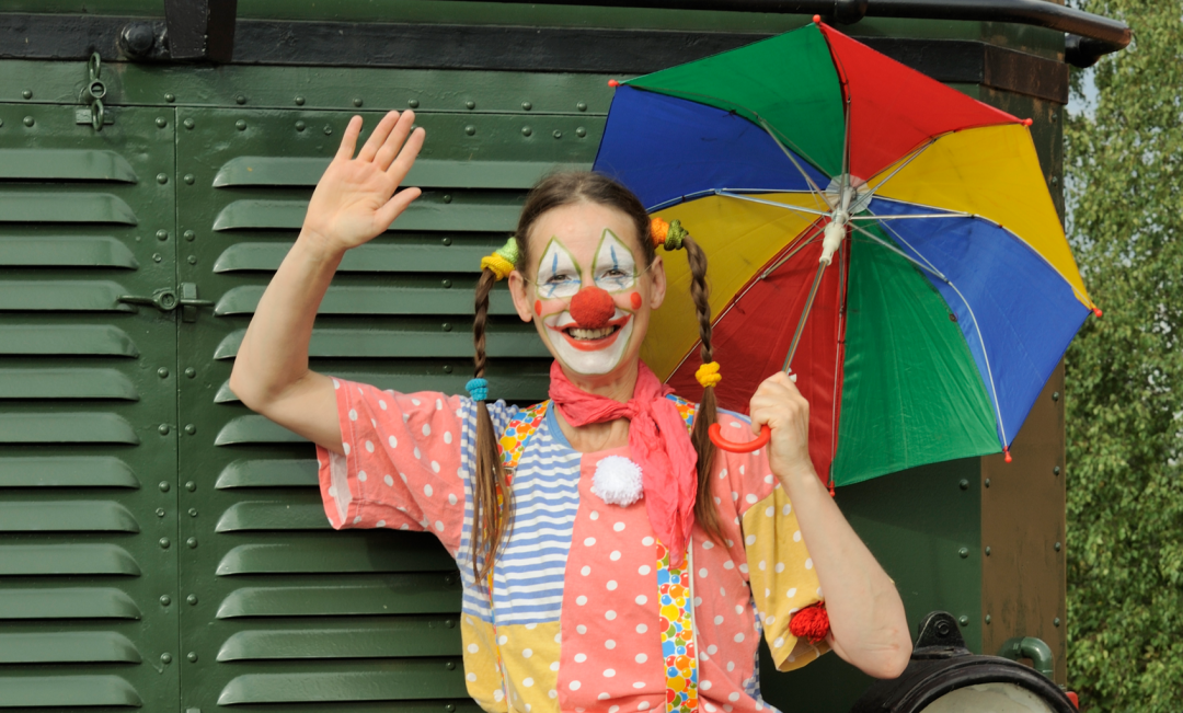 Clown Conny en de boodschap in een fles - kinderspel, &copy; KIECK-Theater Weimar, Thomas Kieck