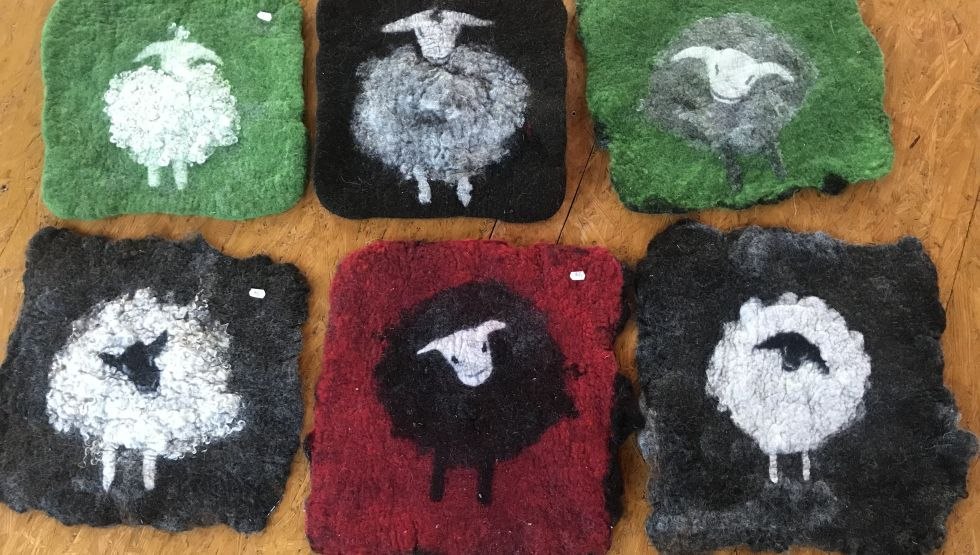 Seat felts with sheep, &copy; Martina Wei&szlig;