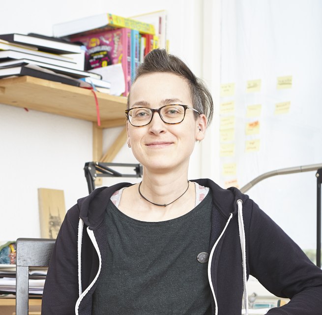 Autorin // &copy; &copy; Christine Gundlach