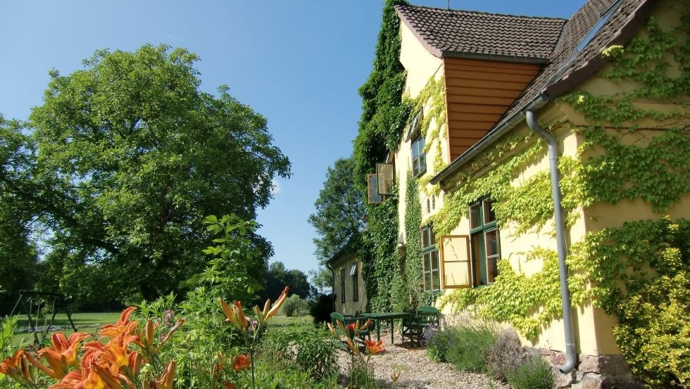 Huis op de driezijdige boerderij Schmadebeck, © Dreiseithof Schmadebeck