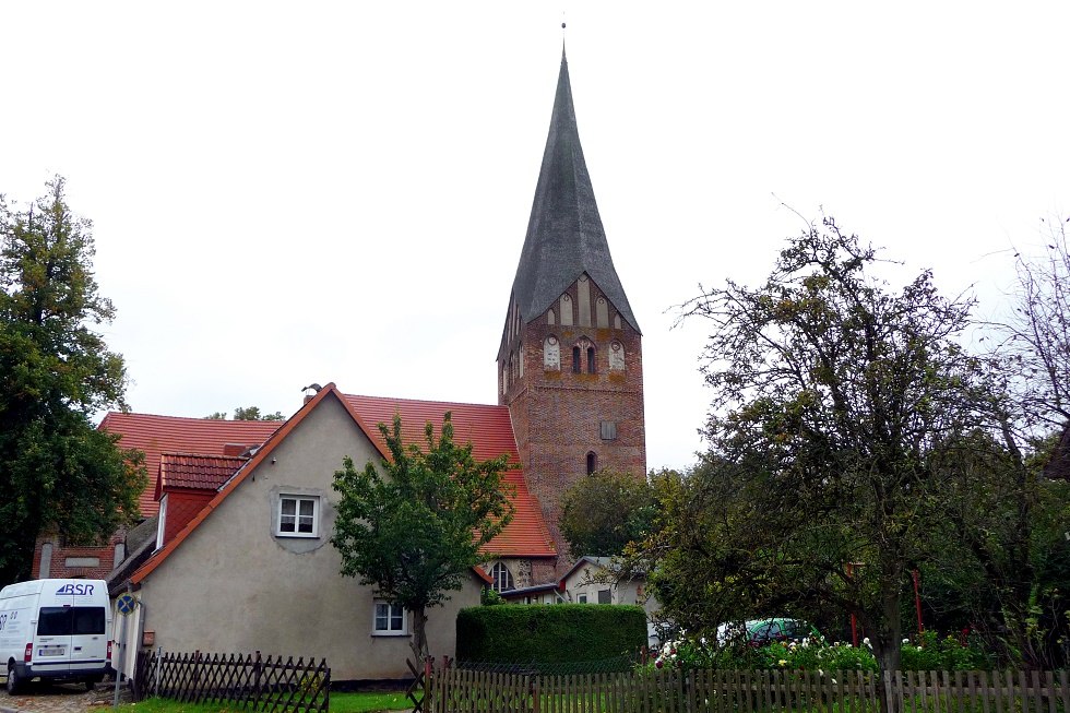 Buitenaanzicht van de Johanneskerk Wusterhusen, © Sabrina Wittkopf-Schade