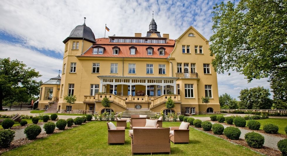 Uitzicht op het park en het Amberkasteel Wendorf, © Schlosshotel Wendorf