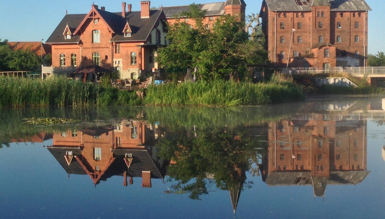 Molen, © Neil Kilindo
