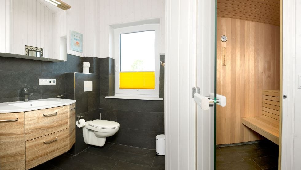Bath and sauna from house Midsommer, © Poeler Appartement Service GmbH
