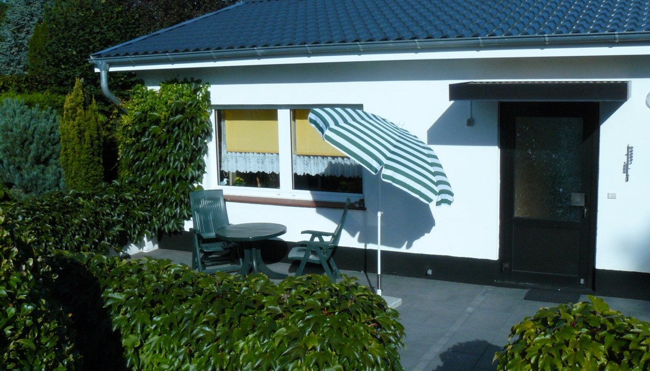 Buitenaanzicht met terras, © Jörg Krüger