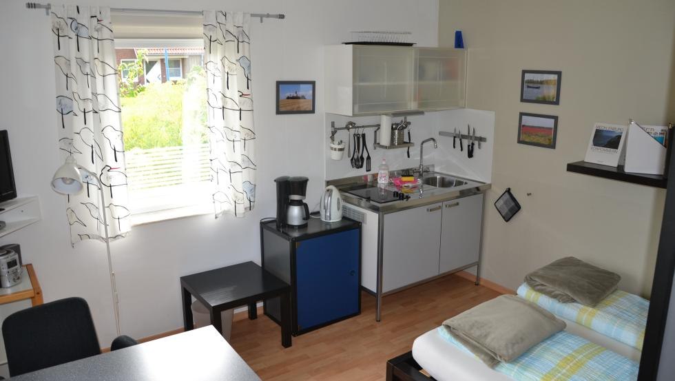 Woon/slaapkamer met kitchenette, © Udo Richter
