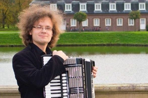 Mirosław Tybora (akordeon), © Miroslaw Tybora Mirosław Tybora (akordeon), © Miroslaw Tybora