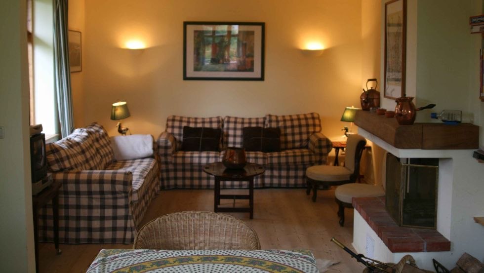 Na przytulne godziny: Salon z kominkiem // &copy; Gut Bernstorff