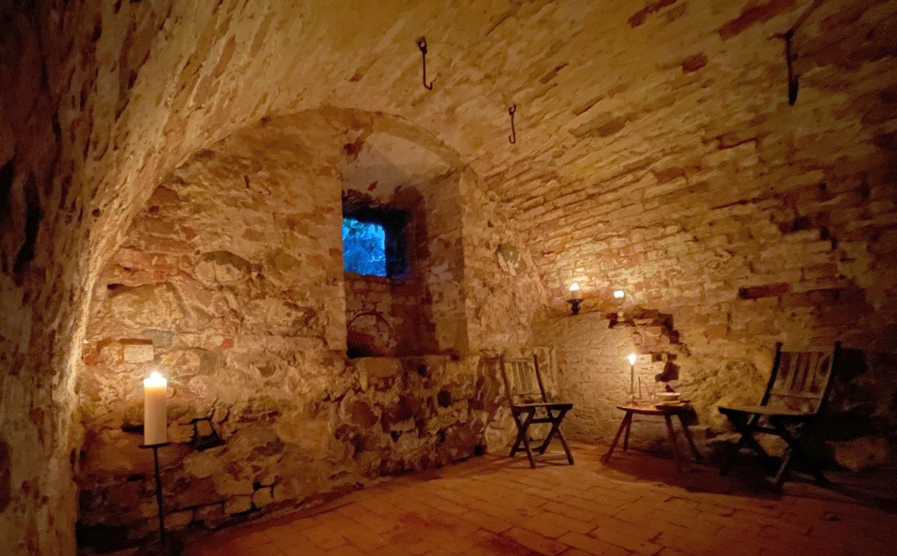 In the historical vault of the Goldenbow manor house // © Herrenhaus Goldenbow In the historical vault of the Goldenbow manor house // © Herrenhaus Goldenbow
