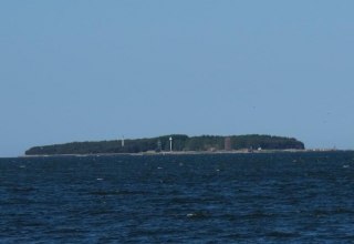 Umgeben von der Mündung des Peenestroms erstreckt sich die idyllische Insel über eine Länge von 2,3 Kilometern // © MV-T Umgeben von der Mündung des Peenestroms erstreckt sich die idyllische Insel über eine Länge von 2,3 Kilometern // © MV-T
