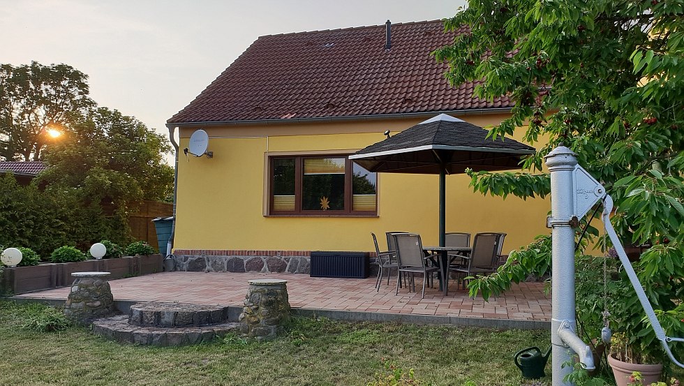 Tuin met gemeubileerd terras en barbecuefaciliteiten, © Doreen Fink
