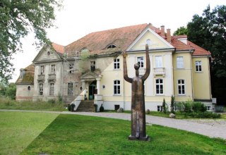 © https://www.cafe-deli-saunstorf.de/einblicke-in-ein-modernes-kloster-fr-19-juni/ © https://www.cafe-deli-saunstorf.de/einblicke-in-ein-modernes-kloster-fr-19-juni/