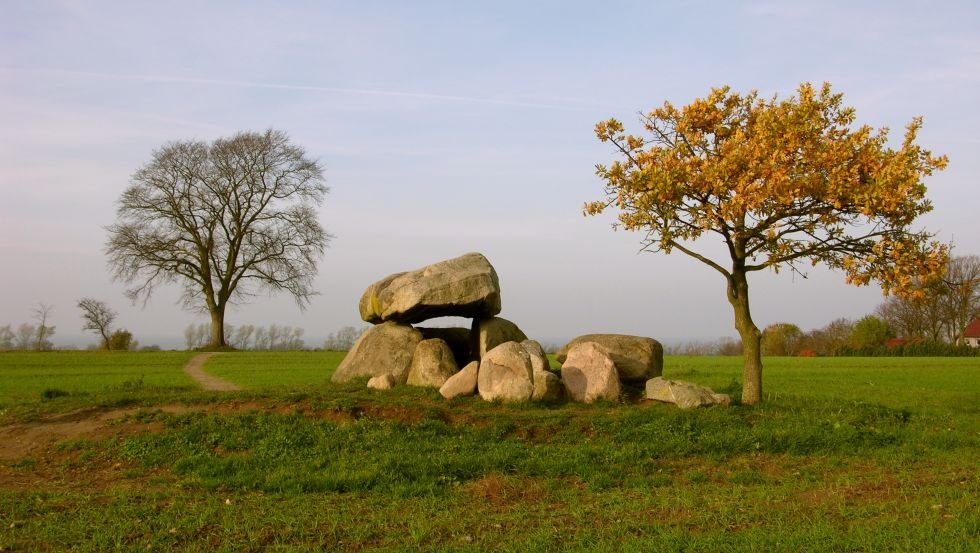 Hunebed van Rerik - Gaarzer Hof, &copy; Kurverwaltung Ostseebad Rerik