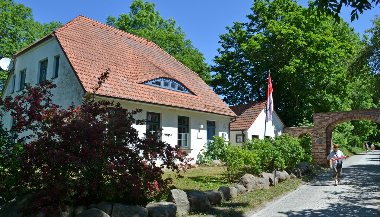 Küsterhaus - Galerij bij de poort, © Hiddenseer Hafen- und Kurbetrieb