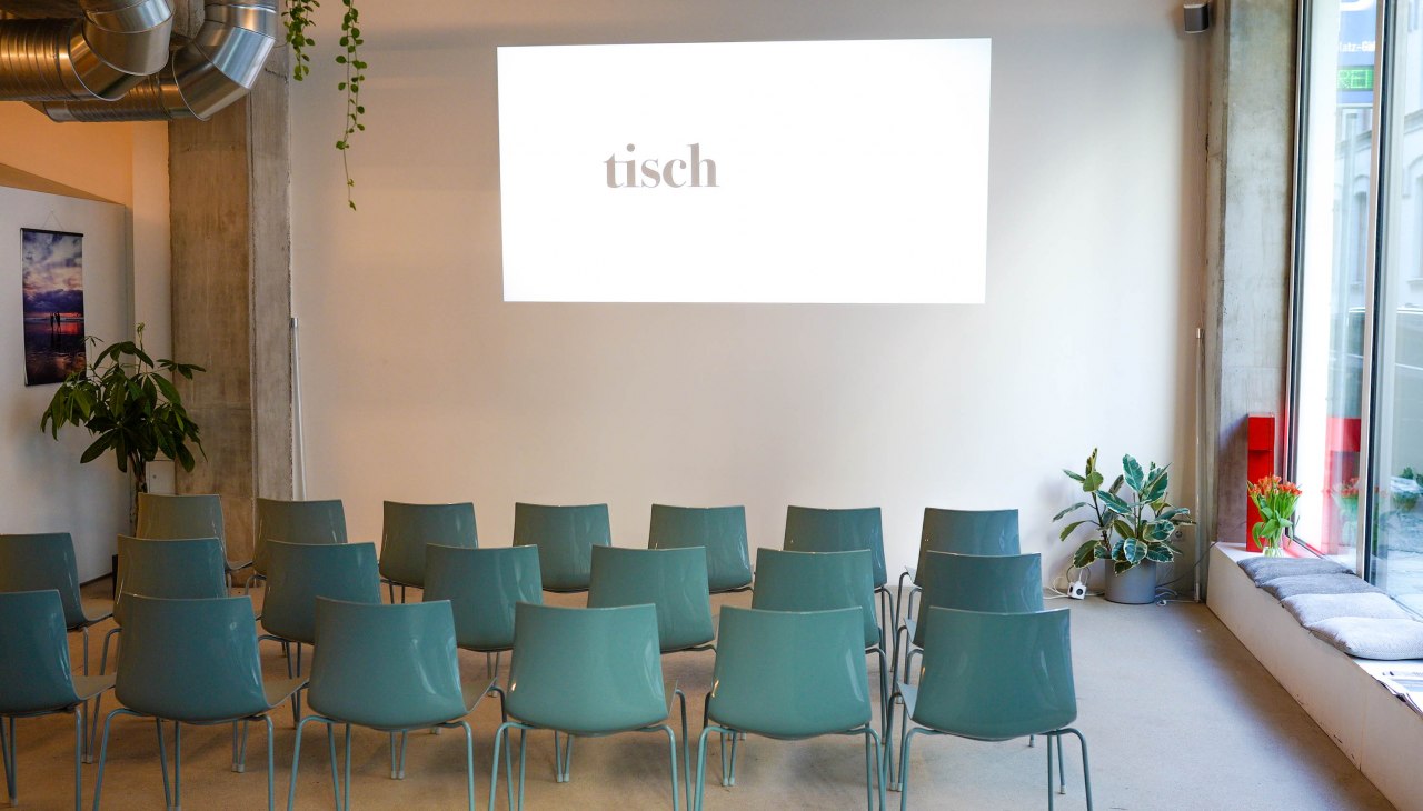 Co-Working Café table, © Co-Working Café tisch