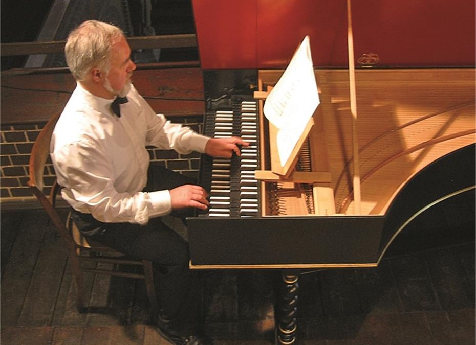 Reinhard Glende on the historical harpsichord, © Reinhard Glende