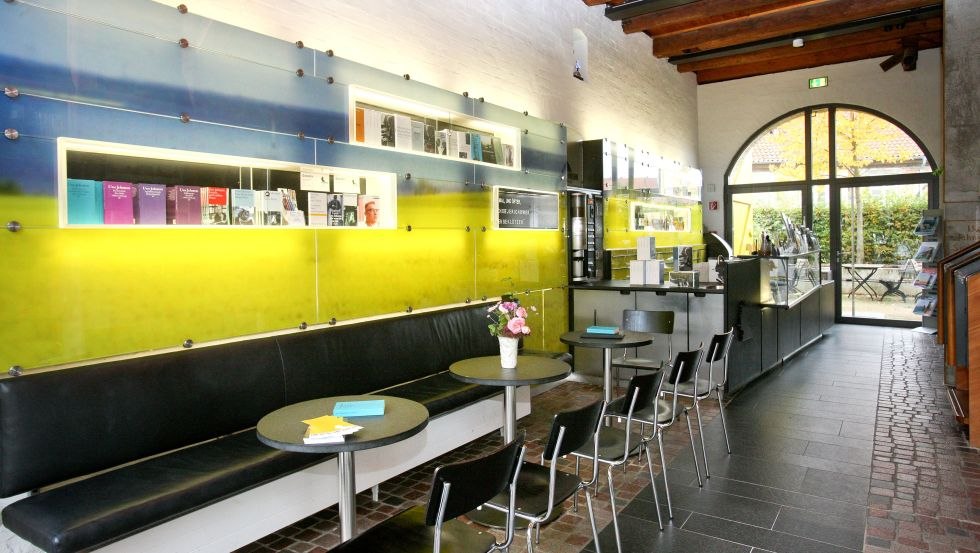 Entrance area of the House of Literature Uwe Johnson, &copy; Literaturhaus &bdquo;Uwe Johnson&ldquo;, Silke Winkler