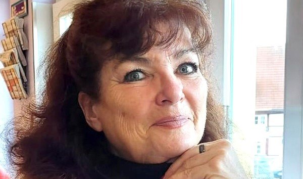 &copy; Christine Schween