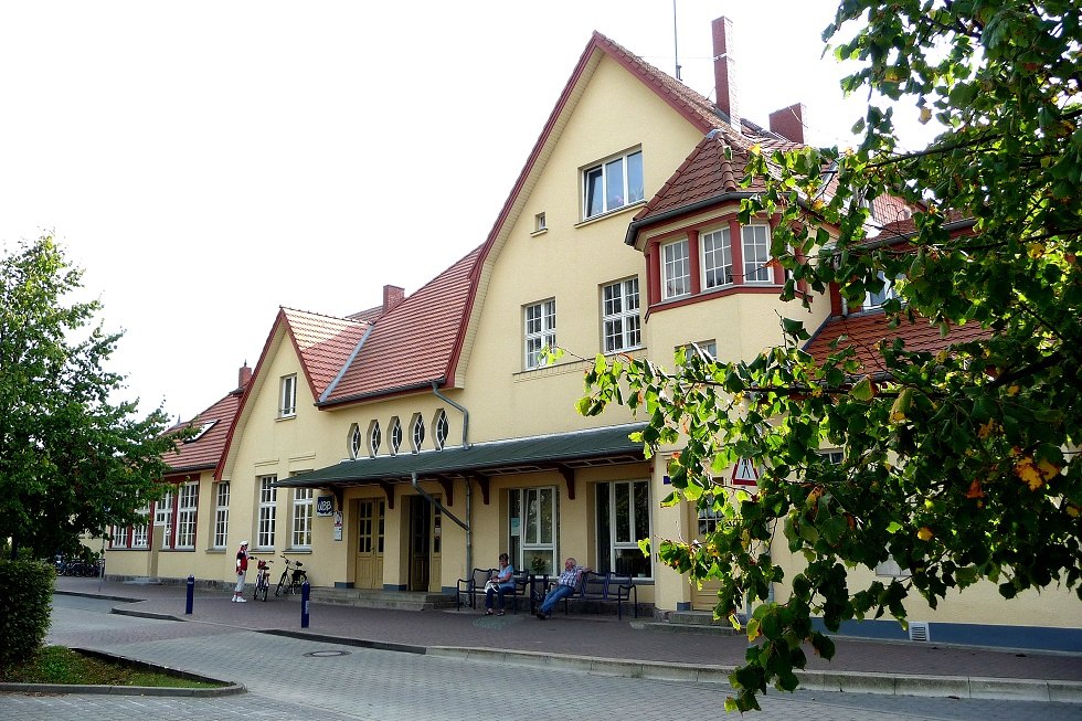 Exterior view of the station // &copy; Sabrina Wittkopf-Schade