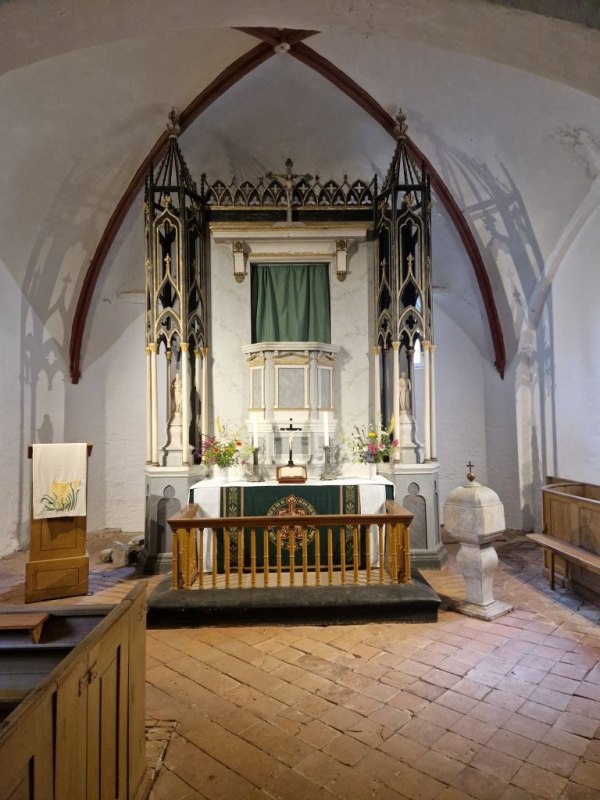 Het interieur van de kerk van Wiendorf // &copy; Sch&uuml;nemann