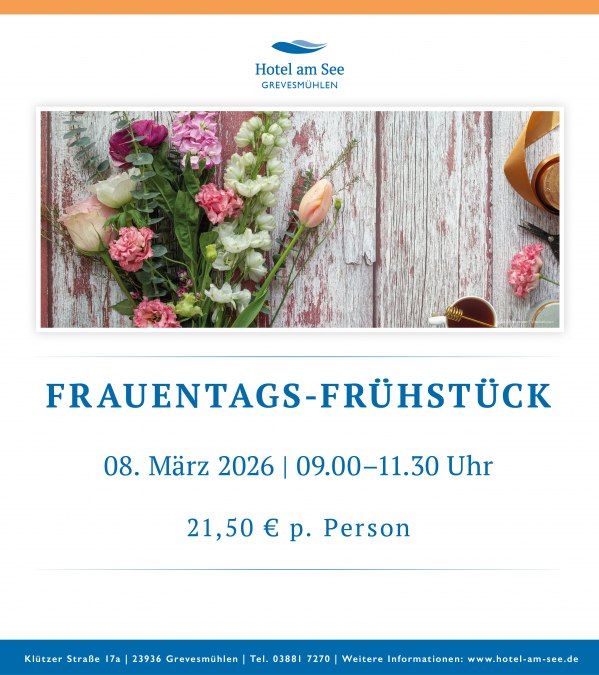 A lovingly laid breakfast table with fresh bread rolls, cold cuts, fruit and yogurt, bright and inviting., © spreepiraten®