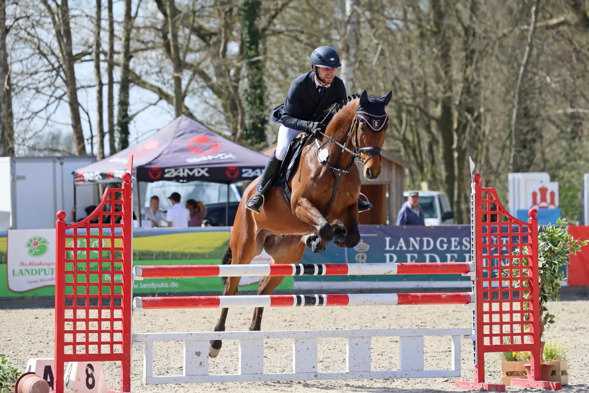 roman kotvyts mit ubitano IMG_0088-SharpenAI-Focus, &copy; Chrissis Pferdebilder