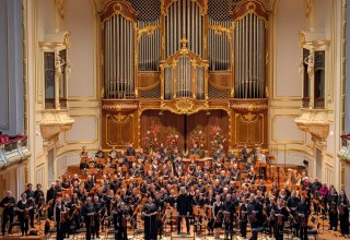 Bundes&auml;rztephilharmonie with J&uuml;rgen Bruns 2025 in the Laeiszhalle Hamburg // &copy; Bundes&auml;rztephilharmonie
