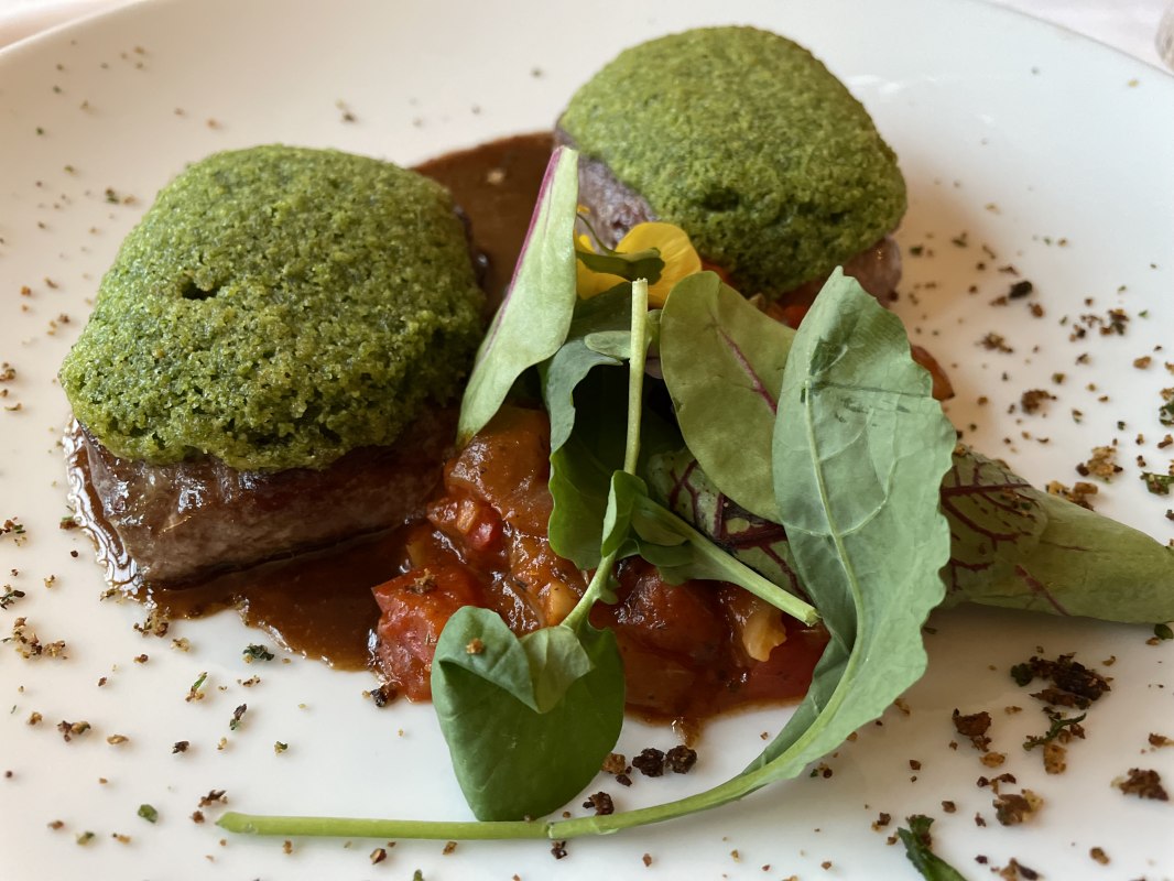 Kräuterkrüste, © HofWirtschaft Fleesensee Resort & Spa Kräuterkrüste, © HofWirtschaft Fleesensee Resort & Spa