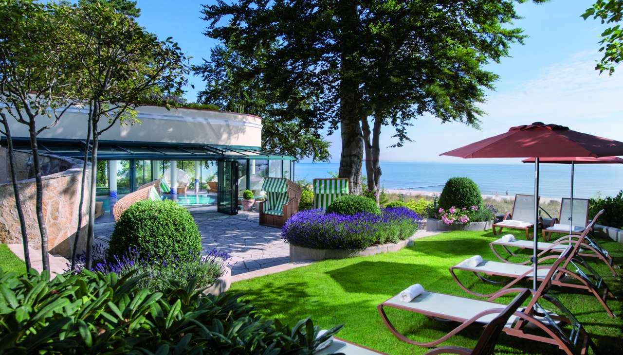 Trawnik do opalania w ogrodzie, © Axel Kullmann Trawnik do opalania w ogrodzie, © Axel Kullmann