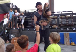 &copy; Chris de Flamboe