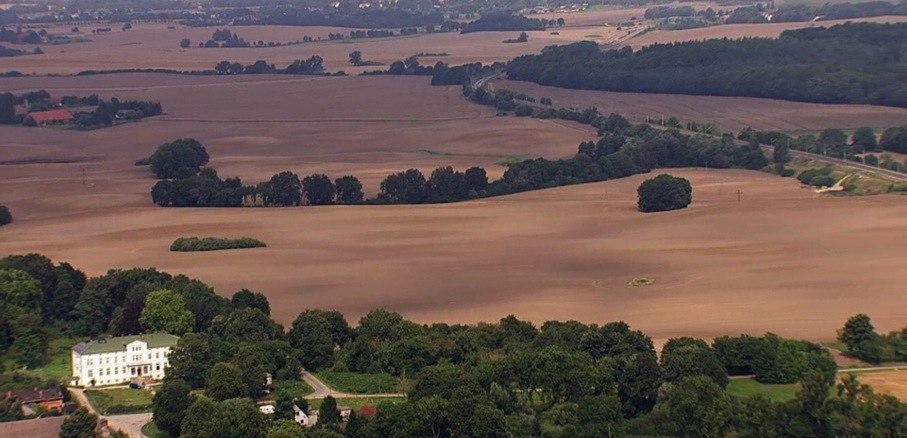 In de uitgestrektheid van de Mecklenburgse Pampa., © La Dersentina