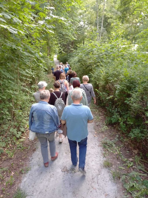 De kloosterbergwandeling die wordt georganiseerd door de werkgroep "Historische Stadsrondleidingen" is de afgelopen jaren een populair evenement geworden in Altentreptow., © AG Historische Stadtführungen
