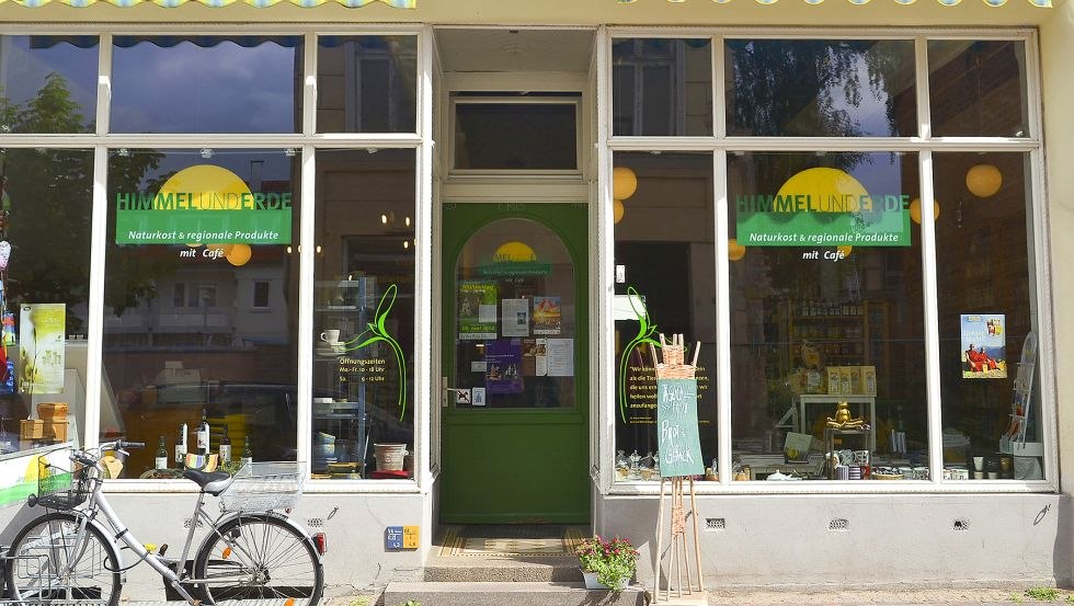 You will find us in the center of G&uuml;strow, close to the market. // &copy; Jean M&uuml;ller